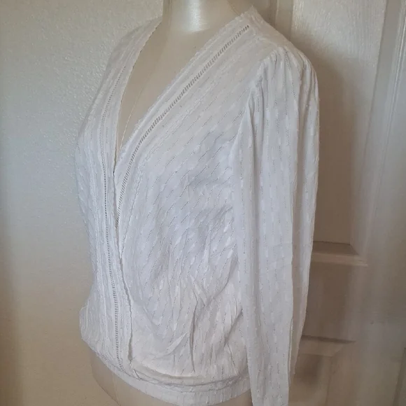 Evereve Beautiful White Women's Top Sz M - Picture 9 of 12